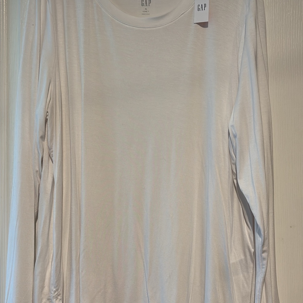 GAP Soft White Crew Neck Top